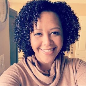 Meet your Posher, Sydni